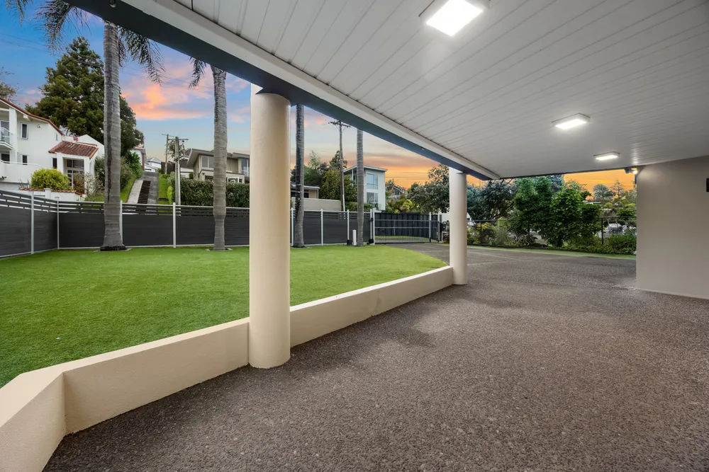Photos of 17 Debron Avenue