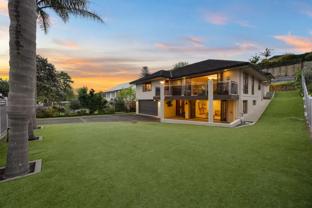 Photos of 17 Debron Avenue