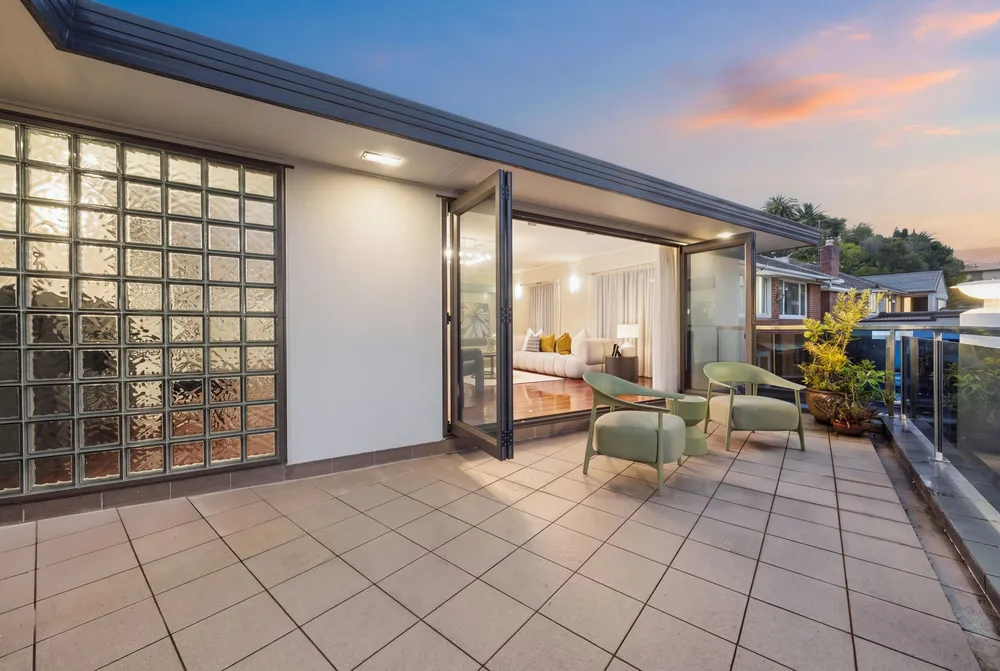 Photos of 17 Debron Avenue