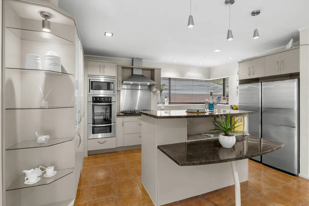 Photos of 17 Debron Avenue