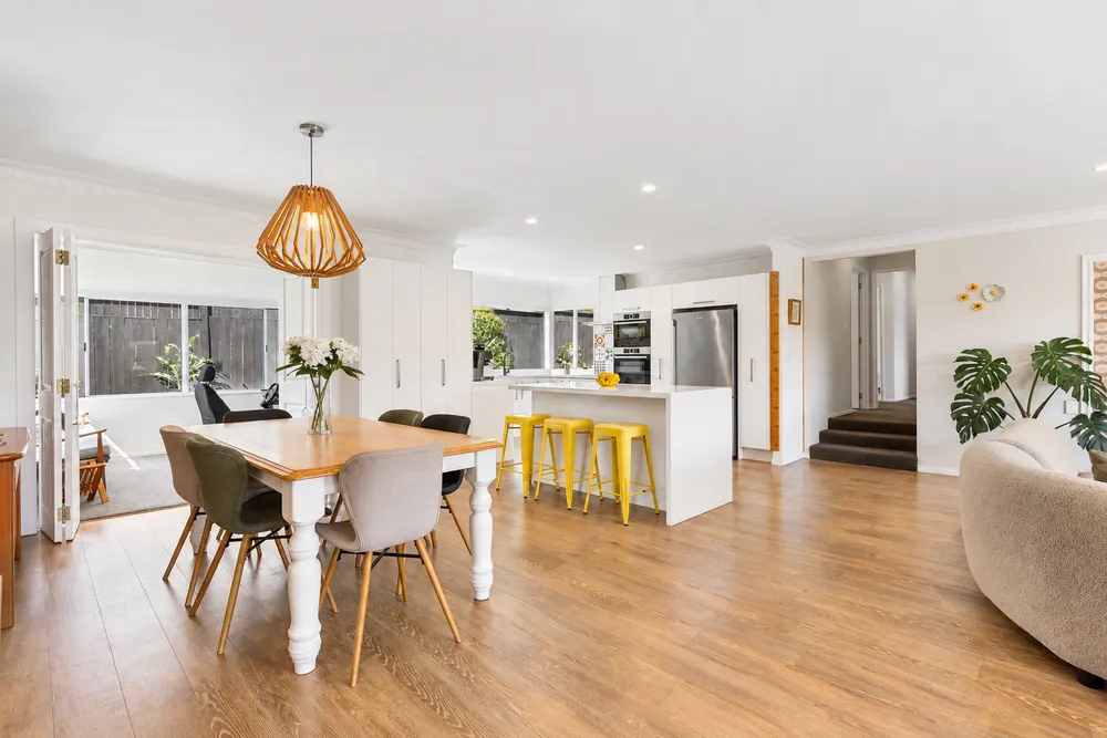Photos of 54 Kuripaka Crescent
