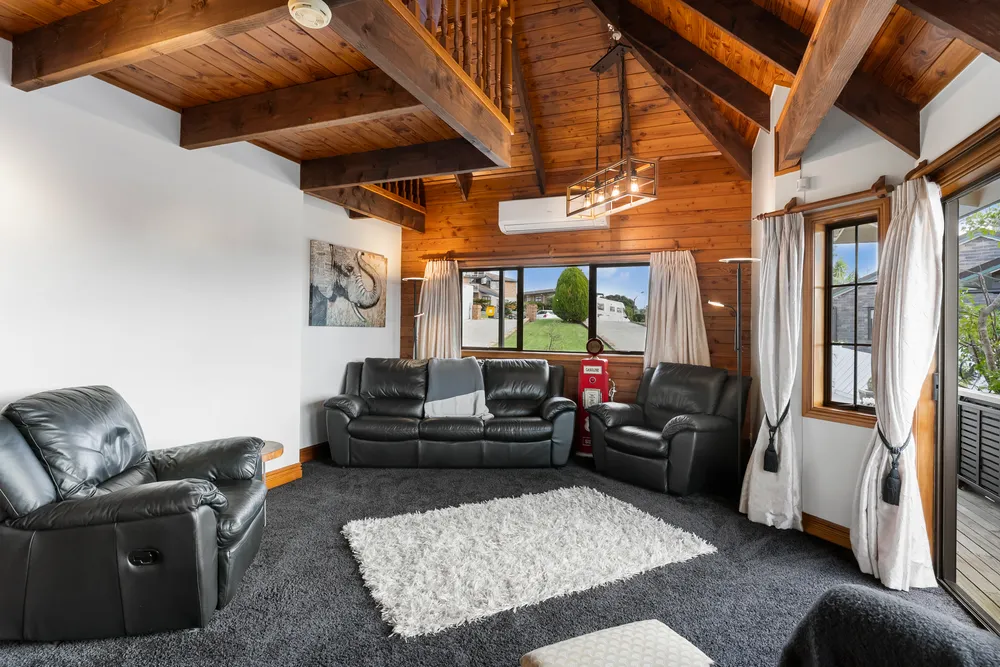 Photos of 11 Higham Ferrers Place