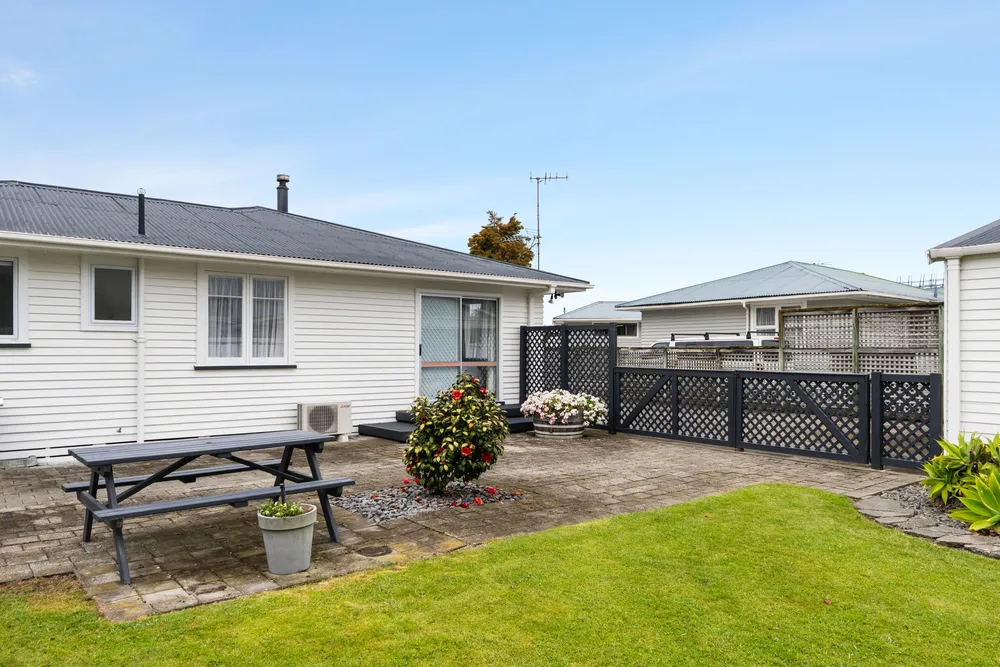 Photos of 93 Chalmers Road