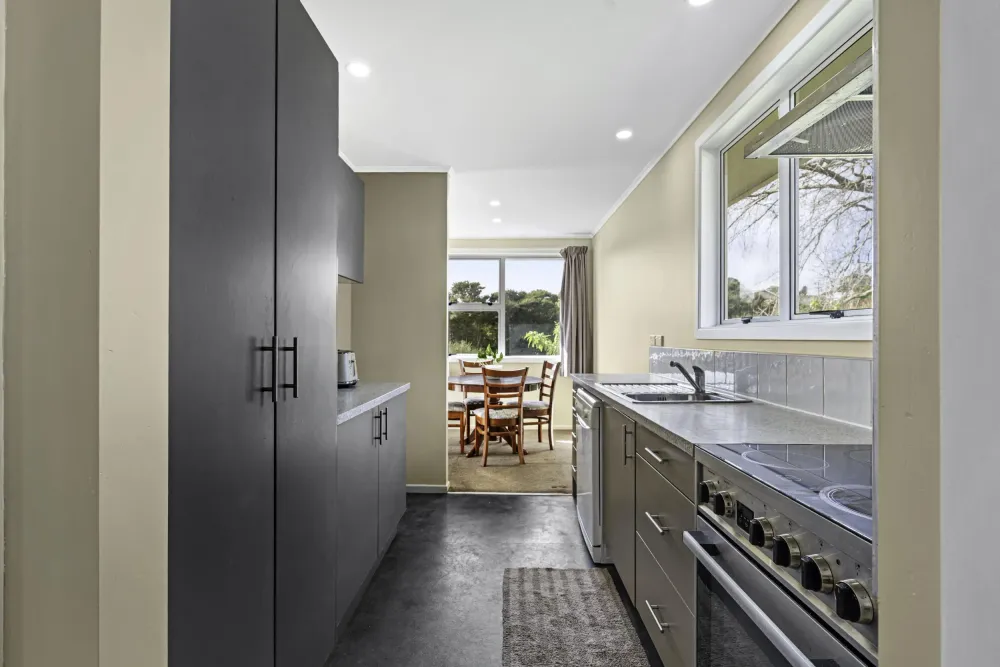 Photos of 31 Meldrum Street