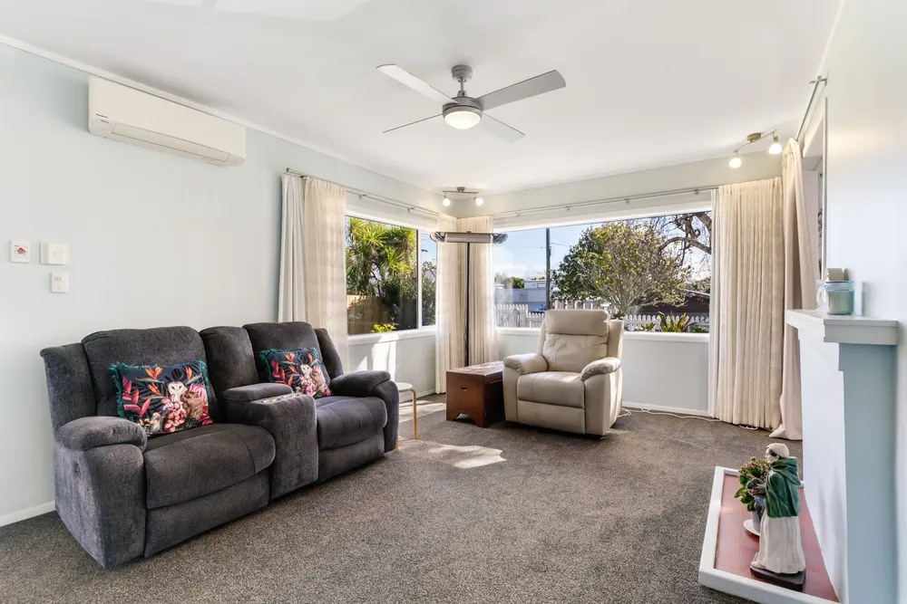 Photos of 75 Wainui Avenue