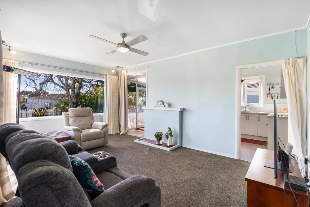 Photos of 75 Wainui Avenue