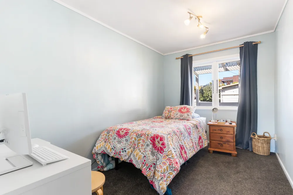 Photos of 75 Wainui Avenue