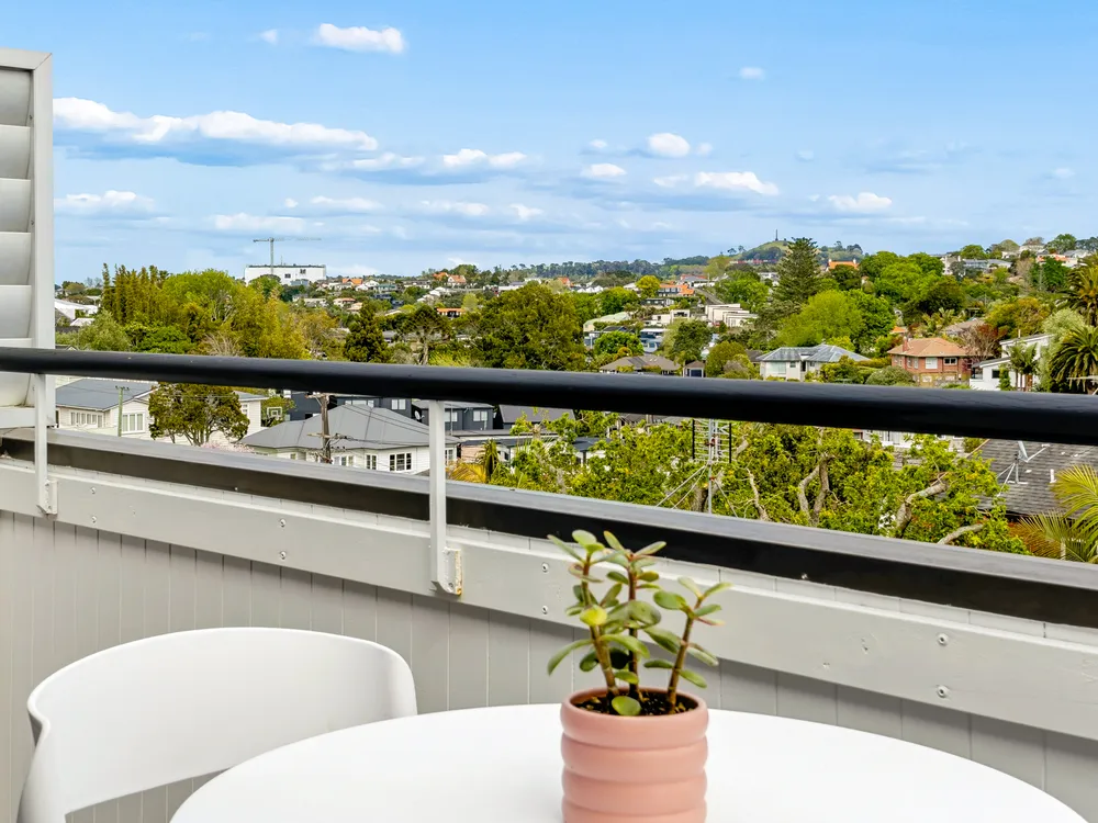 Photos of 681A Remuera Road