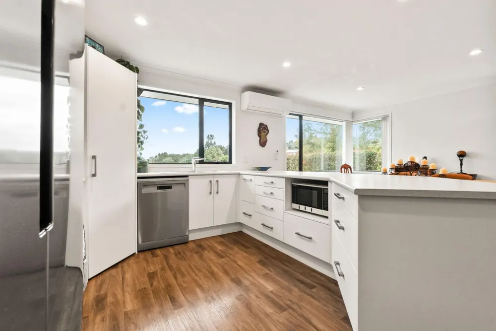 Photos of 100B Newton Road