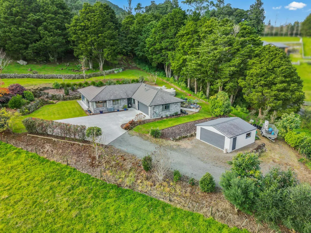 Photos of 100B Newton Road