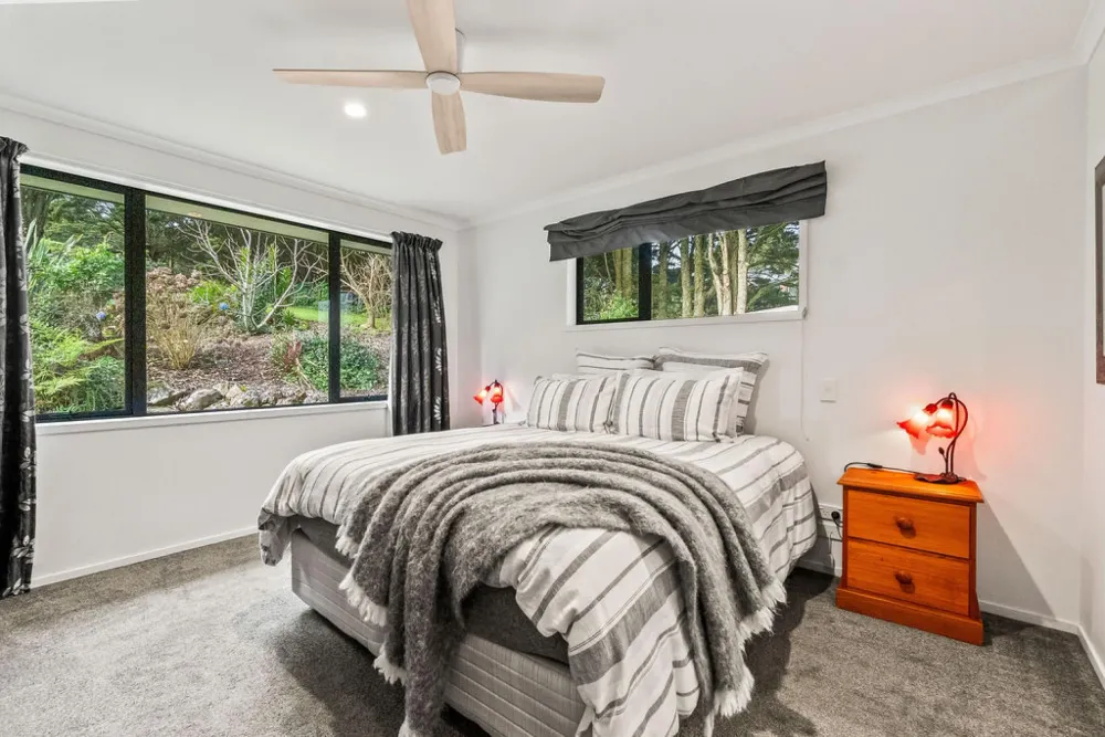 Photos of 100B Newton Road