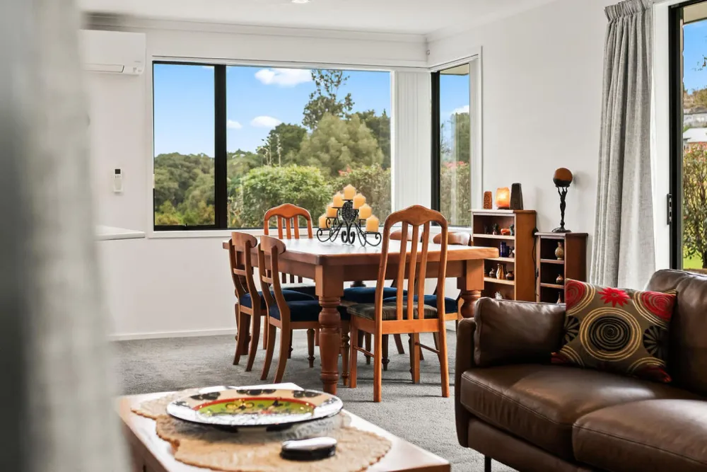 Photos of 100B Newton Road