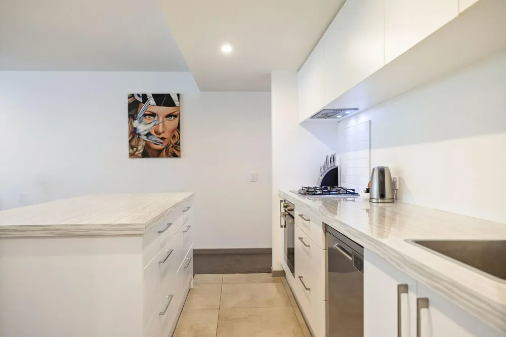 Photos of 13/22 Hallenstein Street