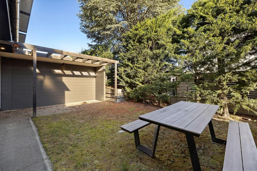 Photos of 13/22 Hallenstein Street