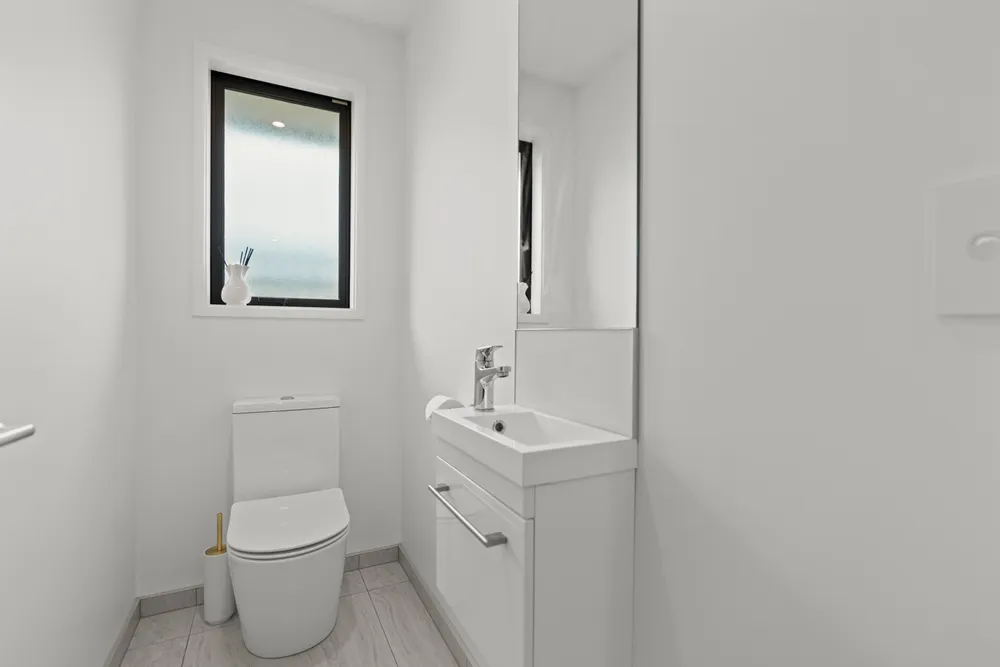 Photos of 63 Manakura Street