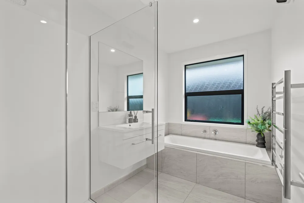Photos of 63 Manakura Street
