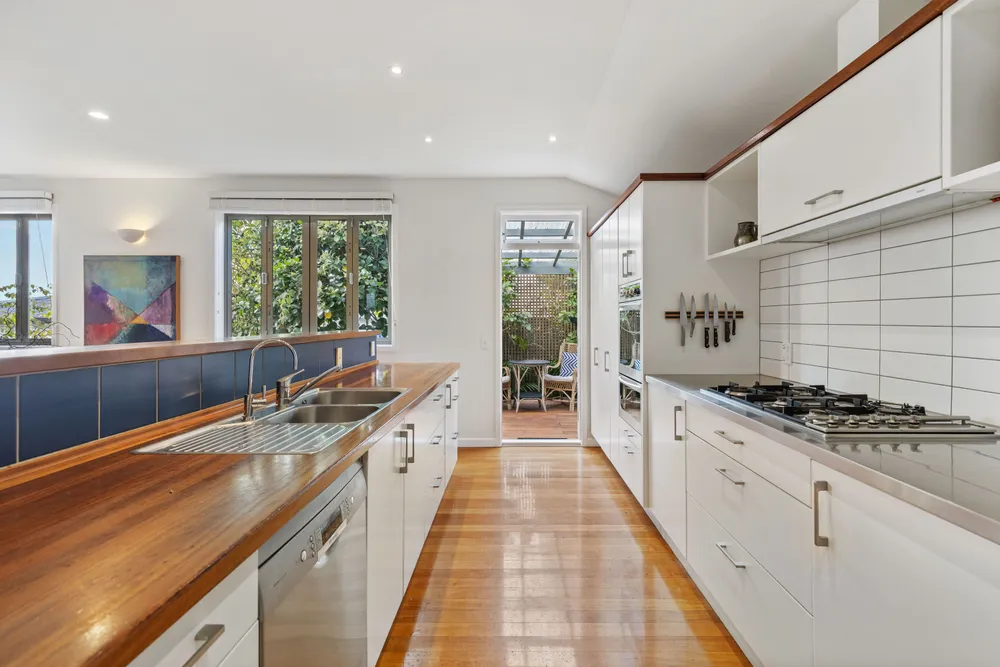 Photos of 8A Ely Avenue