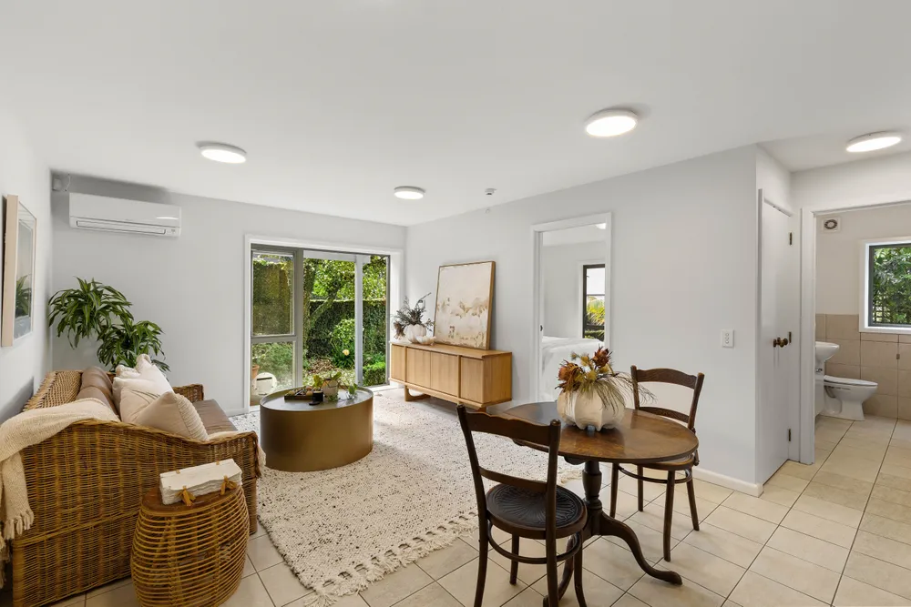 Photos of 8A Ely Avenue