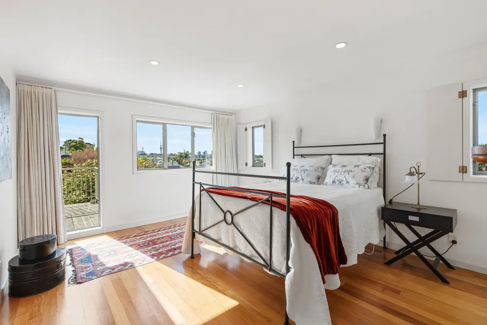 Photos of 8A Ely Avenue