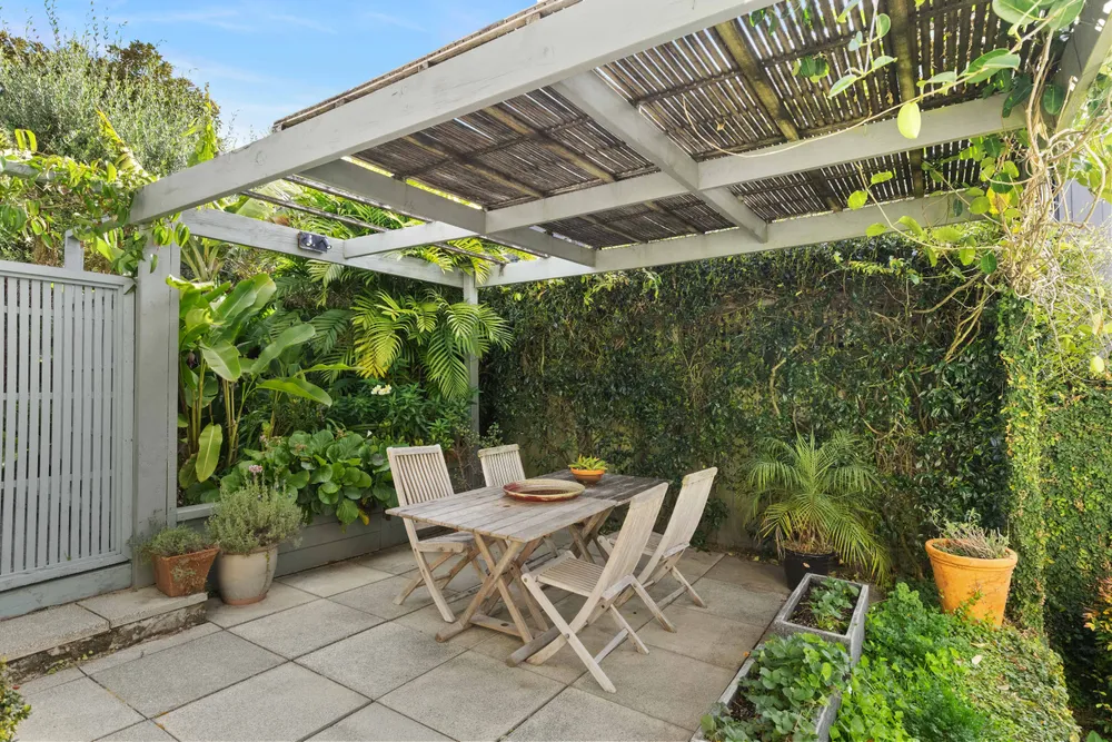 Photos of 8A Ely Avenue
