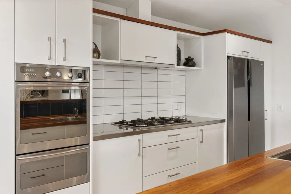 Photos of 8A Ely Avenue