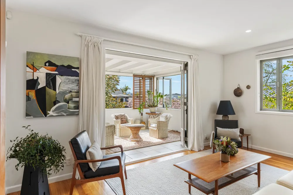 Photos of 8A Ely Avenue