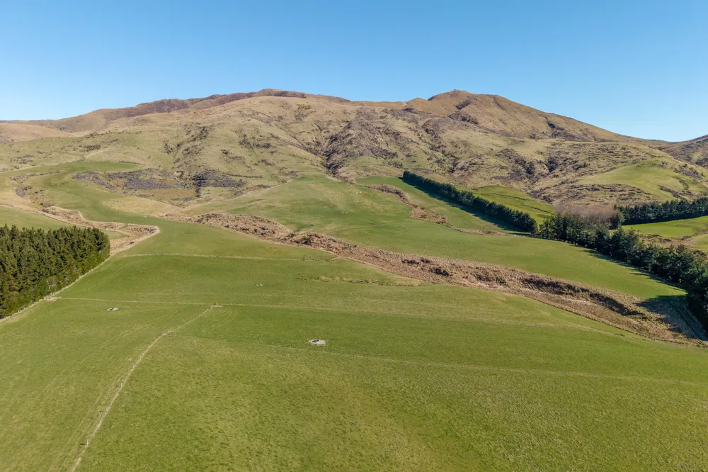 Photos of 405 Upper Downs Road