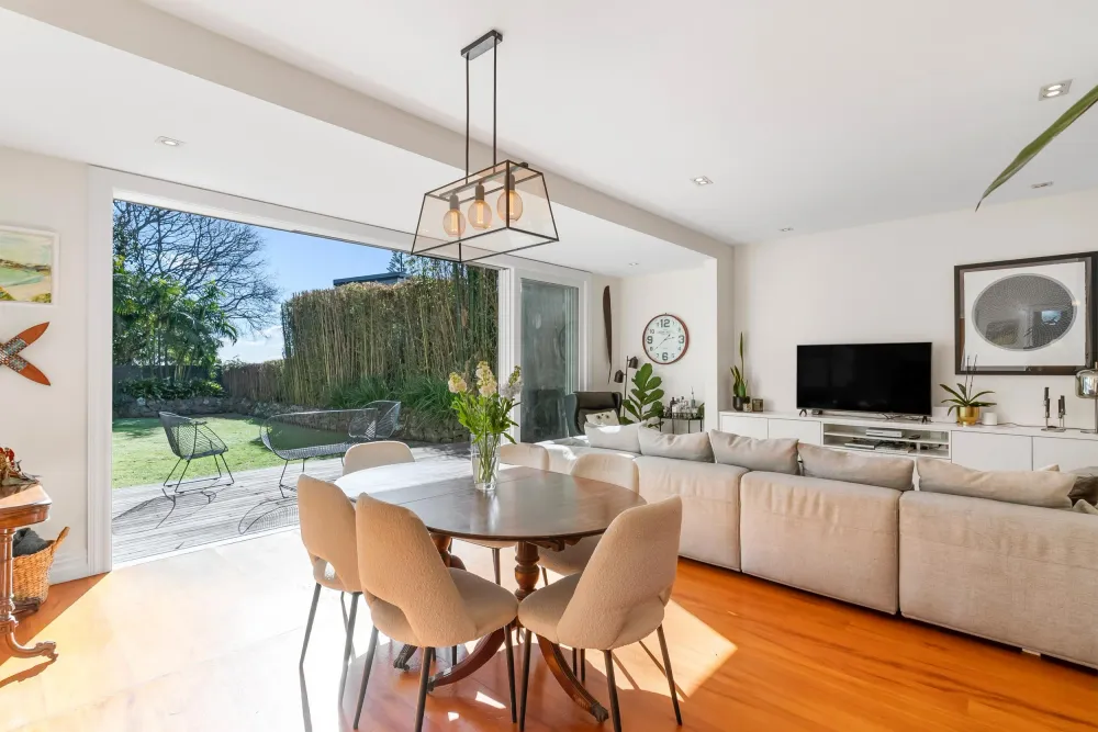 Photos of 51 Esplanade Road