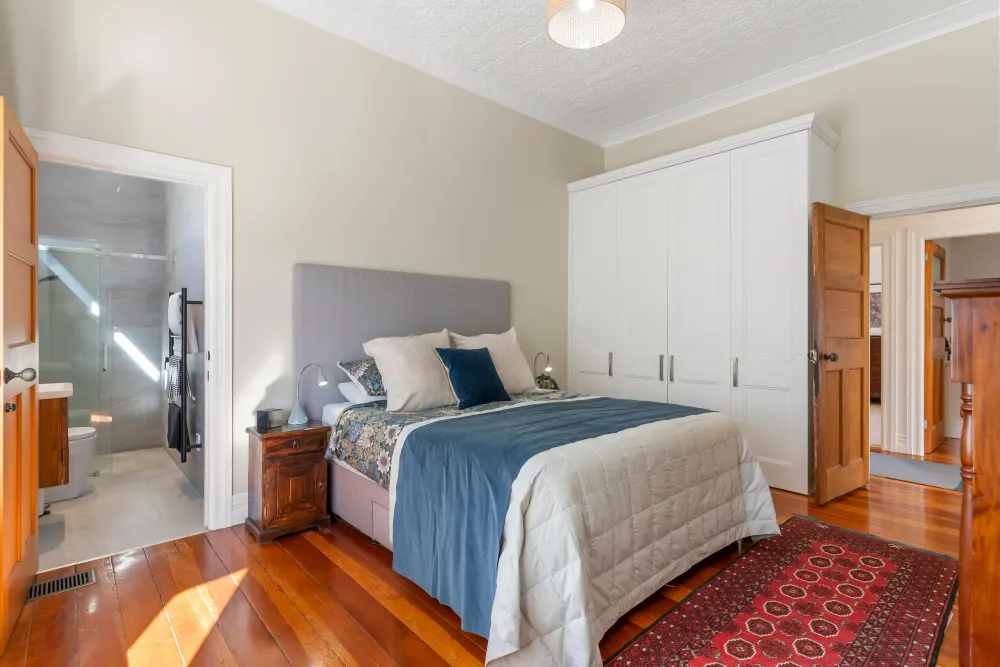 Photos of 51 Esplanade Road