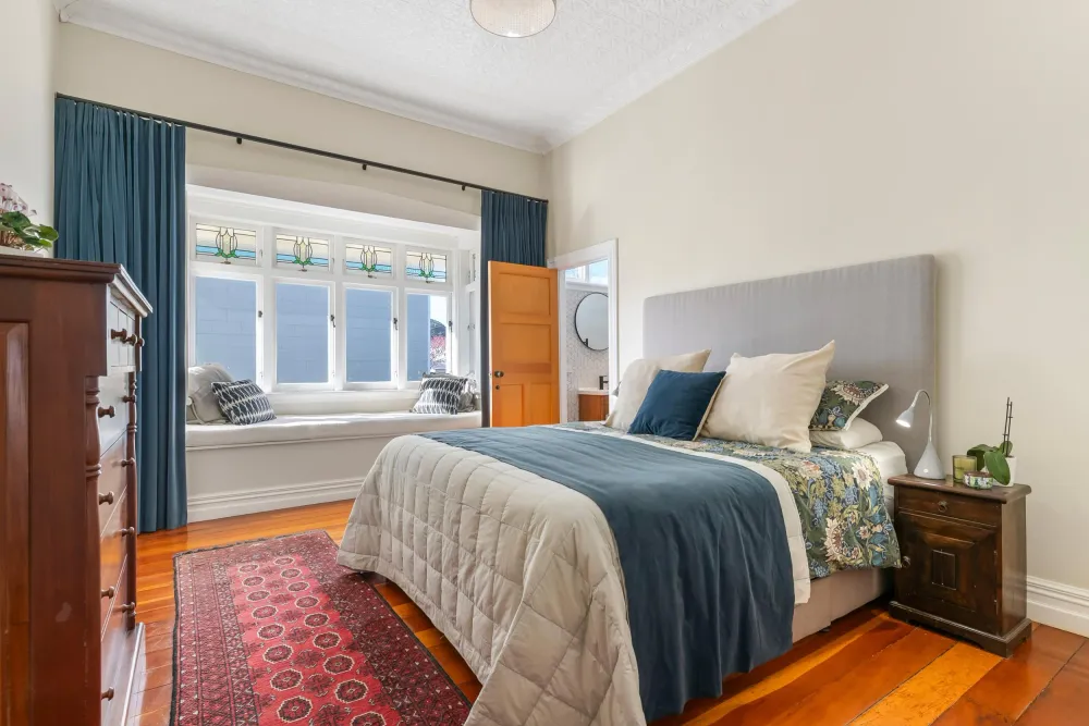 Photos of 51 Esplanade Road
