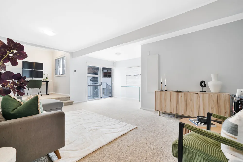 Photos of 83 Orakei Road