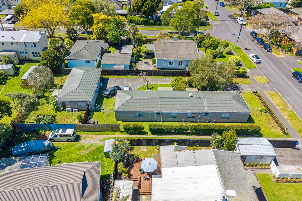 Photos of 83 Canal Road