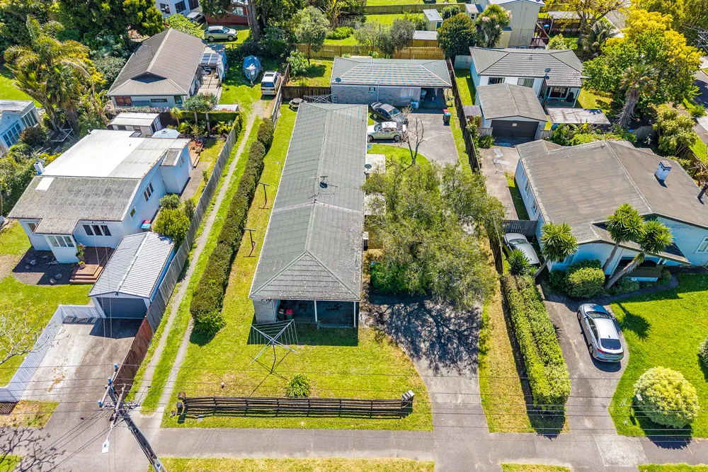 Photos of 83 Canal Road