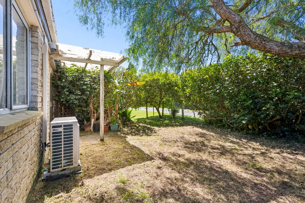 Photos of 83 Canal Road