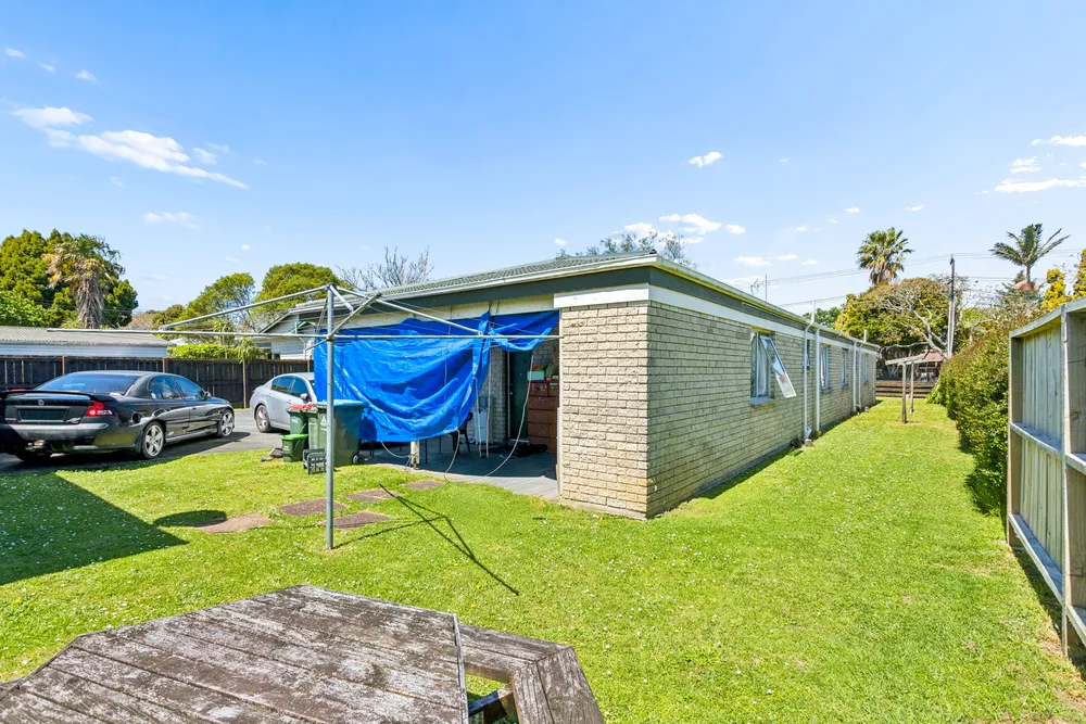 Photos of 83 Canal Road