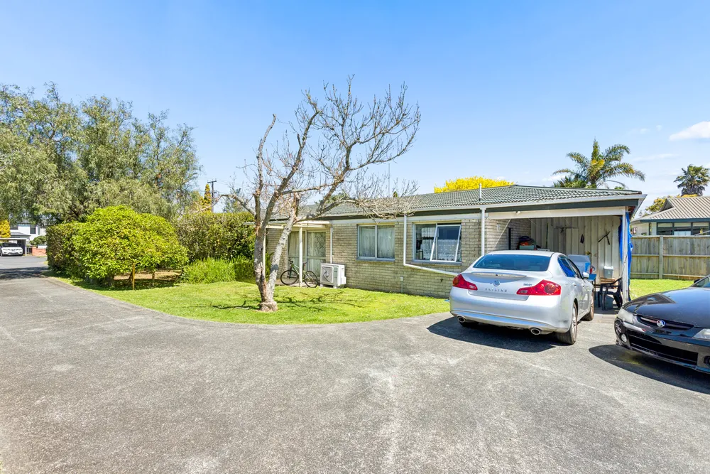 Photos of 83 Canal Road