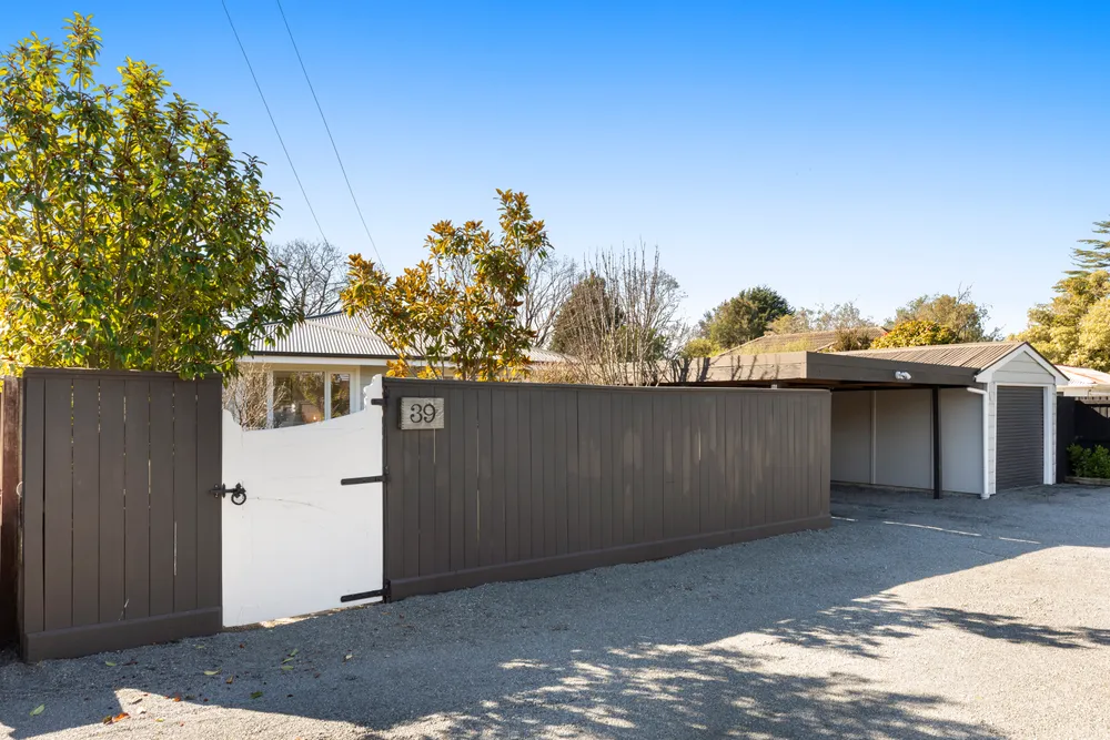 Photos of 39 Manor Place