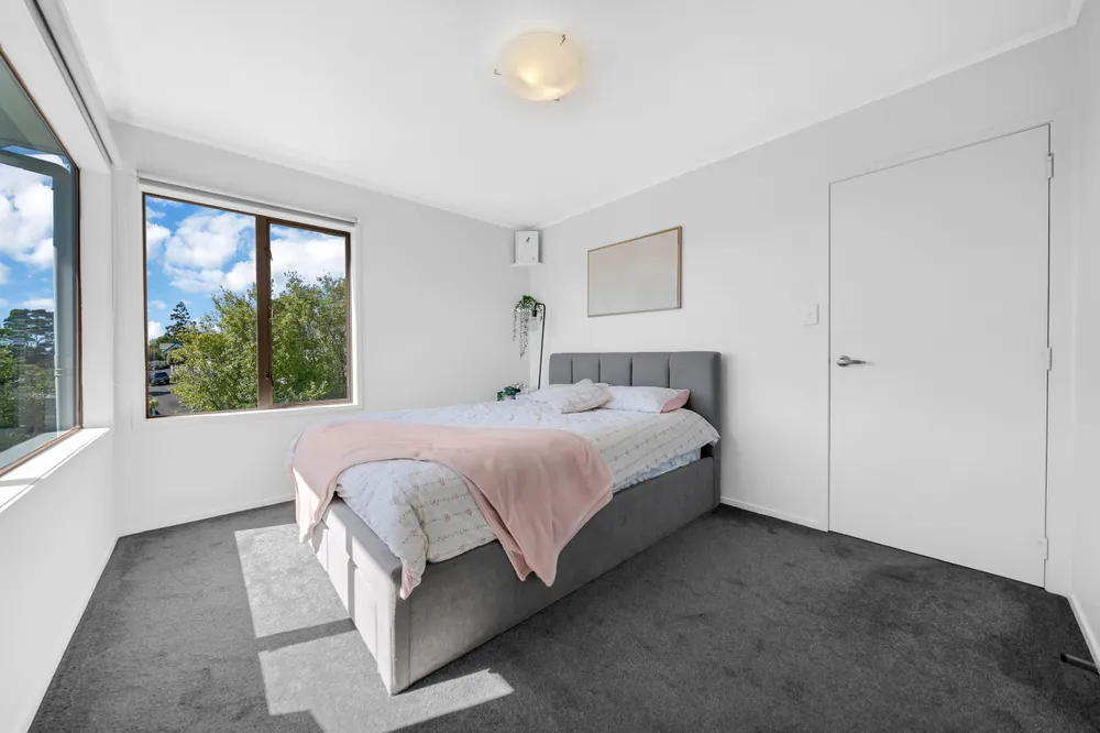 Photos of 31 Weetman Drive