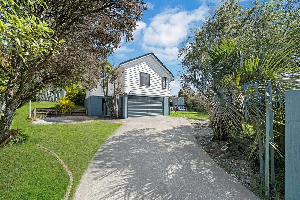 Photos of 31 Weetman Drive