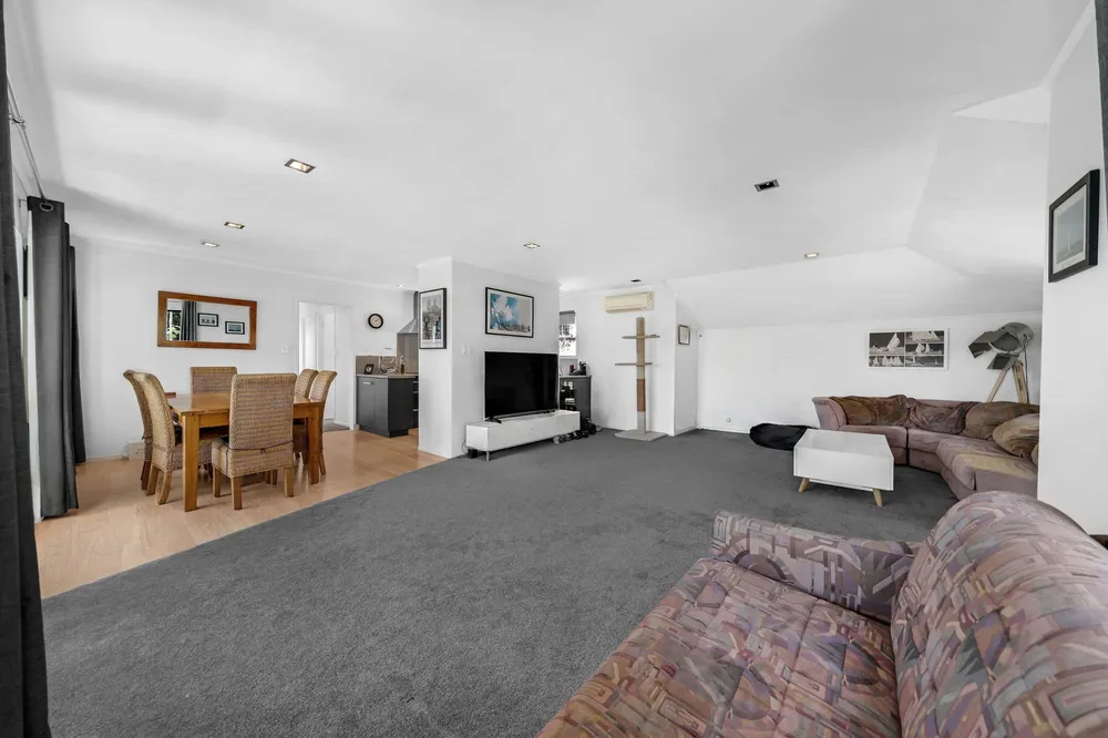 Photos of 31 Weetman Drive