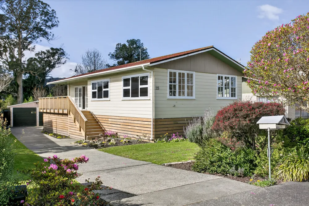Photos of 25 Fergusson Drive