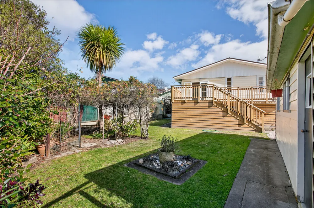Photos of 25 Fergusson Drive