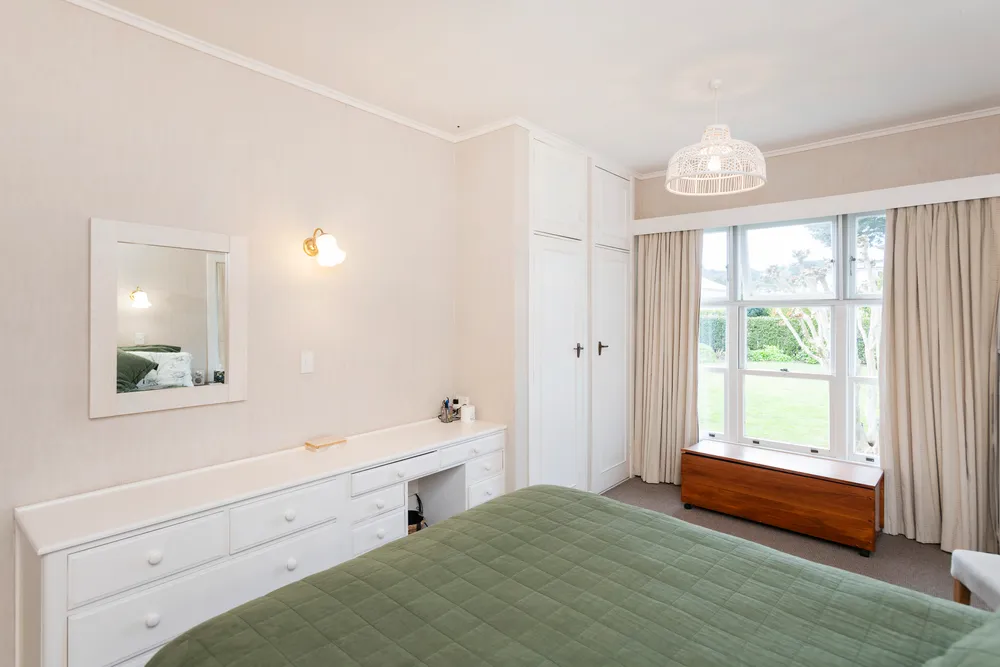 Photos of 262 Whitaker Street