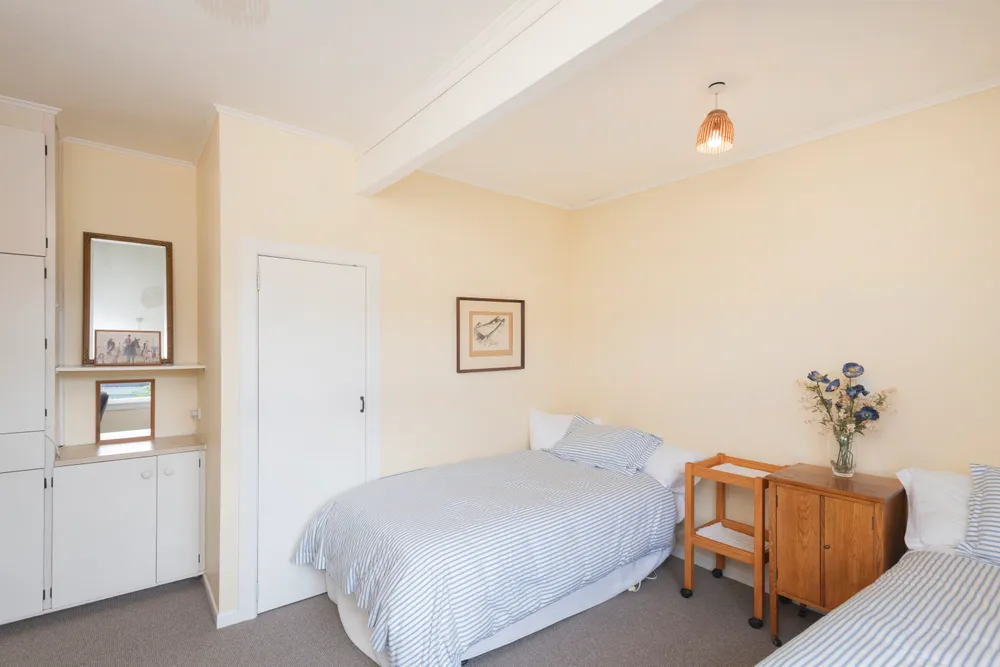 Photos of 262 Whitaker Street