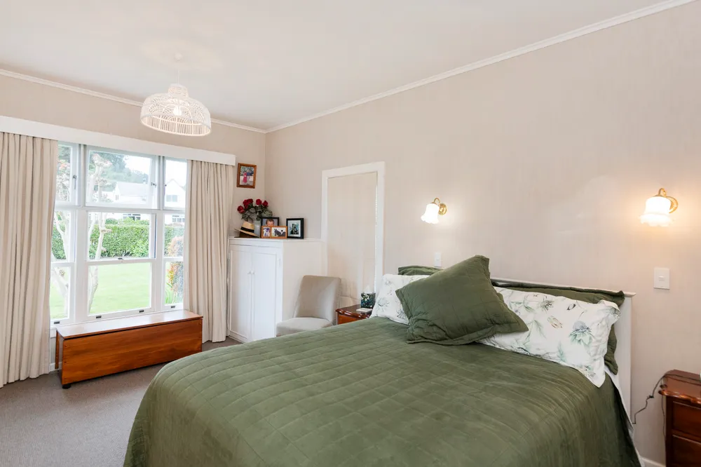 Photos of 262 Whitaker Street
