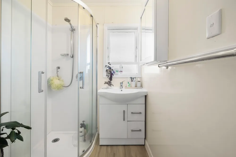 Photos of 65 Ashton Avenue