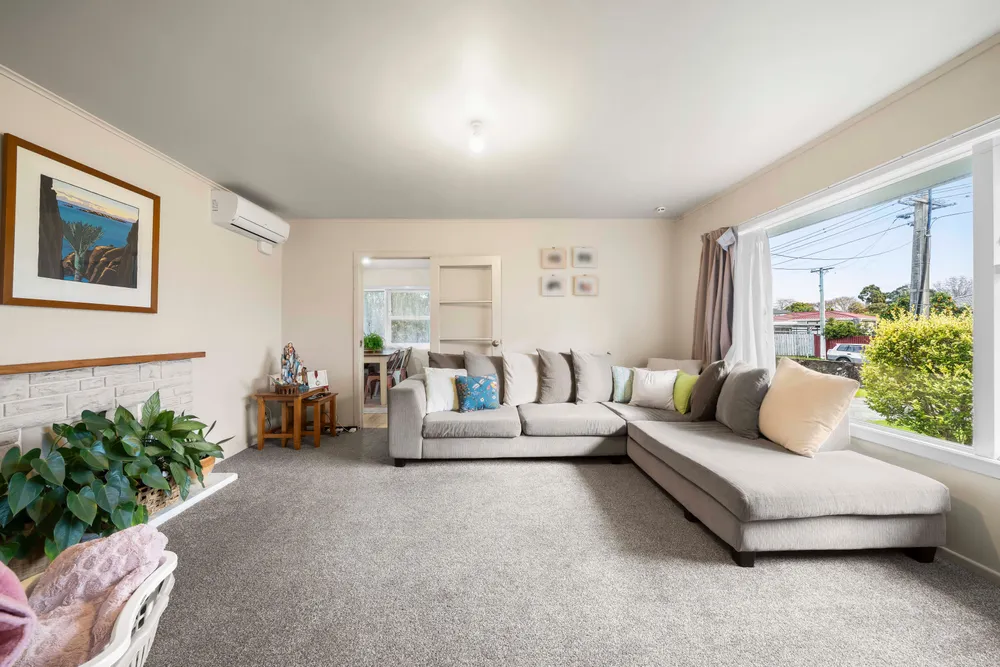 Photos of 65 Ashton Avenue