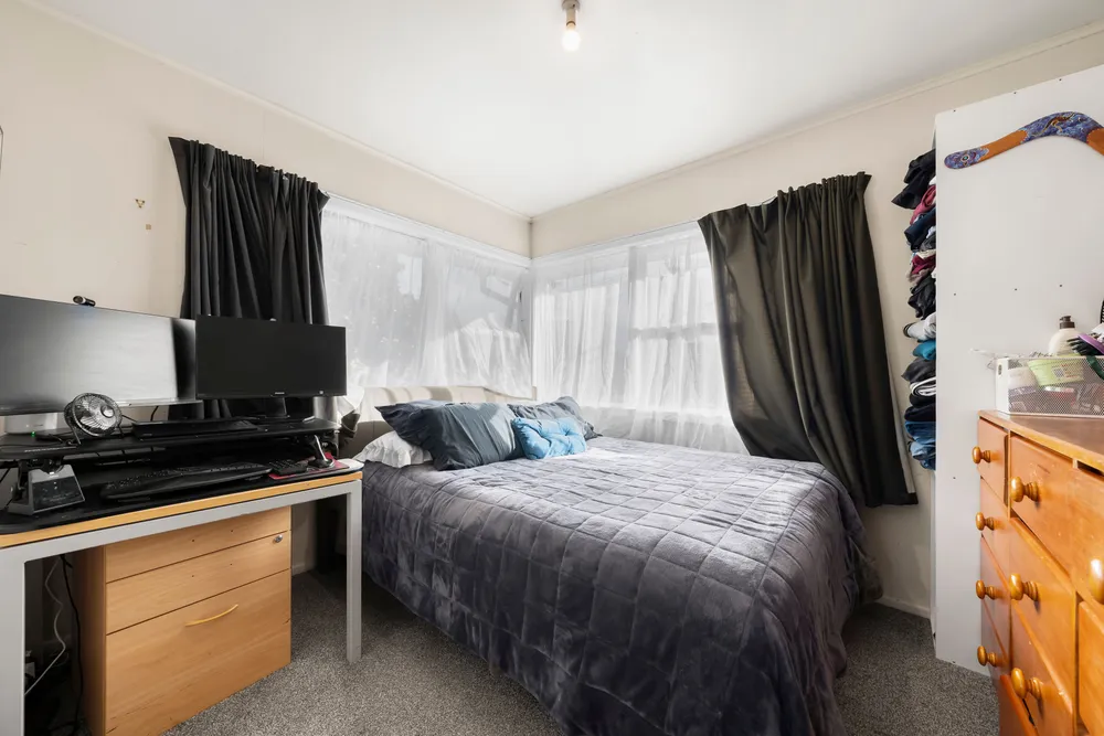 Photos of 65 Ashton Avenue
