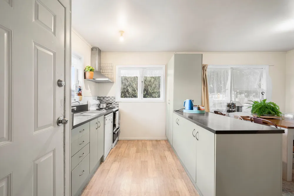 Photos of 65 Ashton Avenue