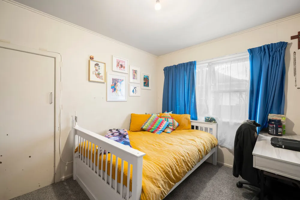 Photos of 65 Ashton Avenue